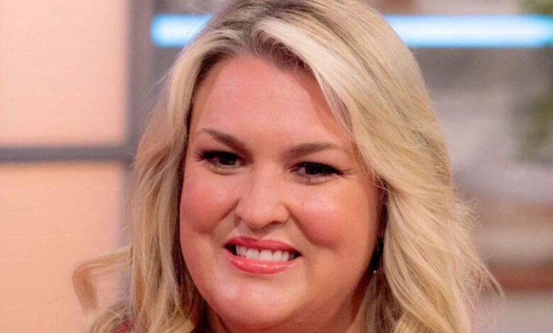 Sara Davies Net Worth